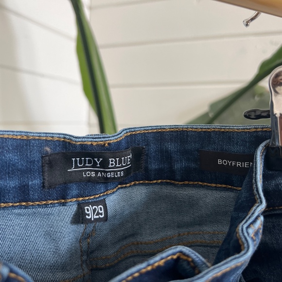 Judy Blue boyfriend cut size 9/29 jeans - Picture 2 of 2